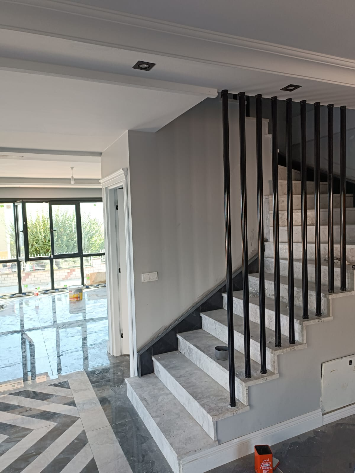 Balkon ve Teras Güvenliği için Modern Alüminyum Küpeşte